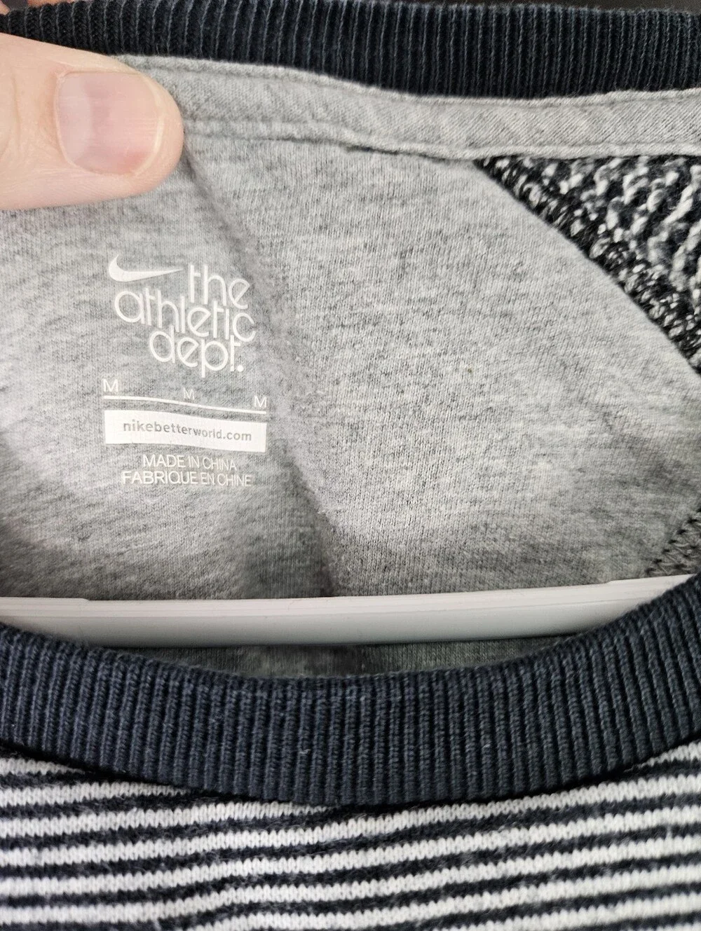 Nike Womens Sweatshirt